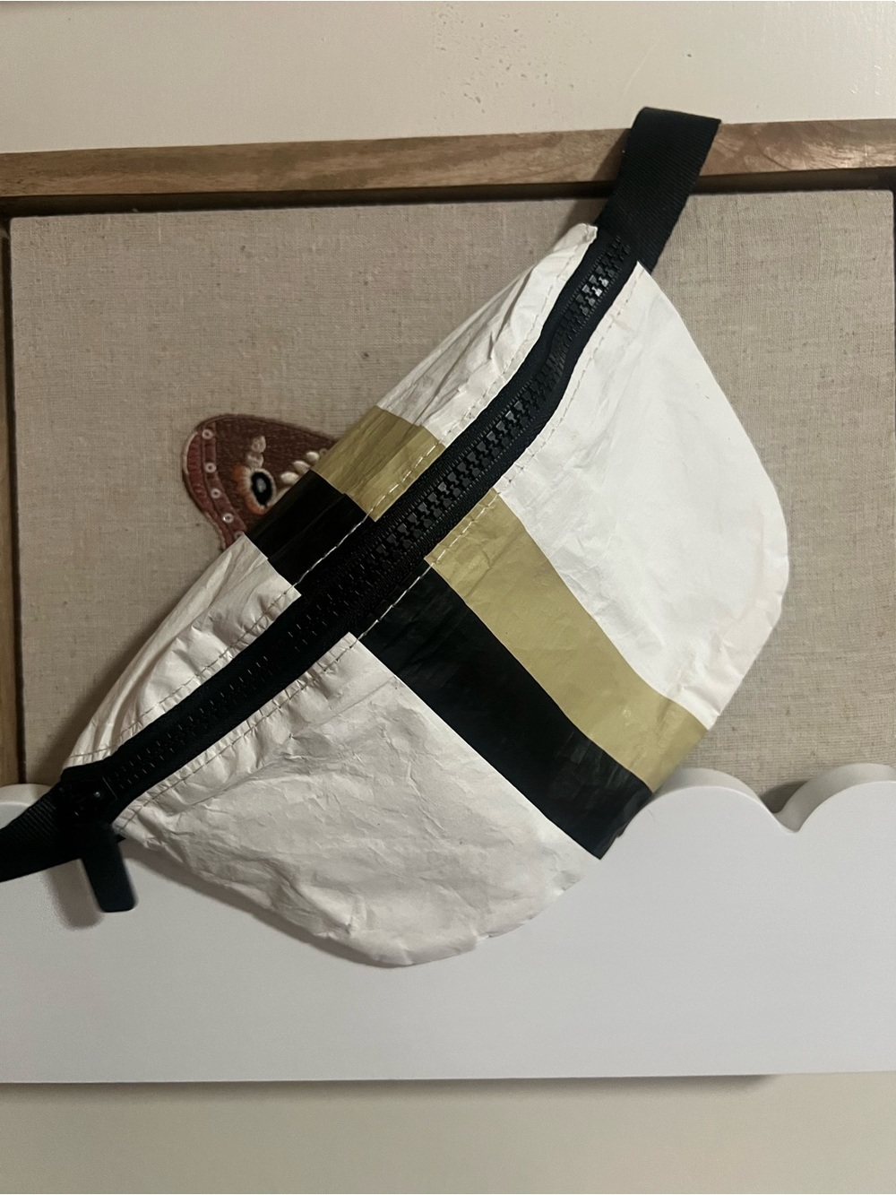 Mini hip pack